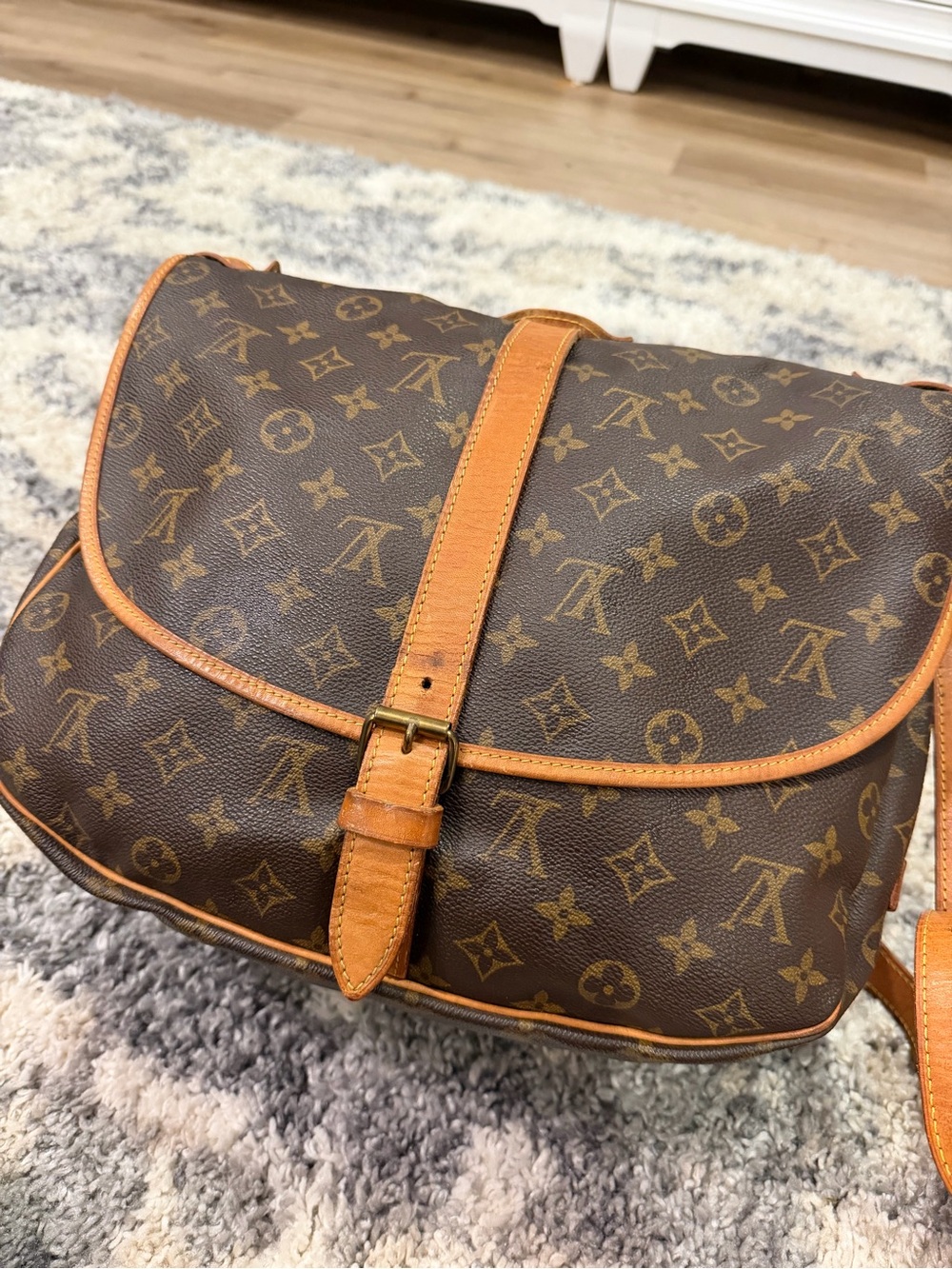 Louis Vuitton Monogram Crossbody in Brown with Tan Vachetta Trim